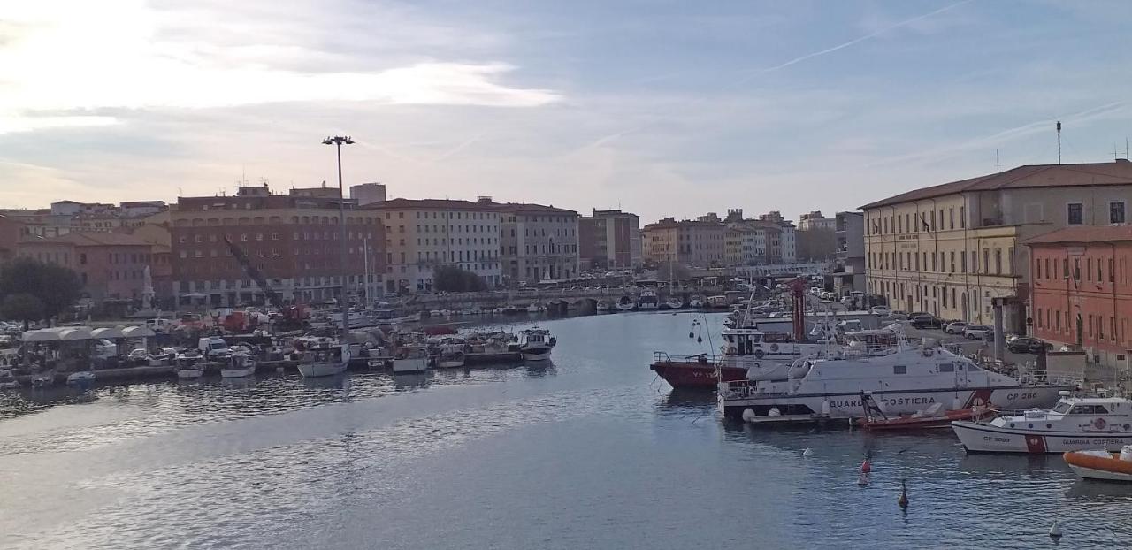 Casa Il Girasole Apartment Livorno Bagian luar foto